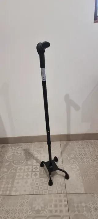 Bastón Aluminio 4 Puntas D9