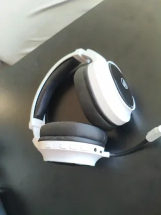 Cascos Gaming Inalámbricos Blancos