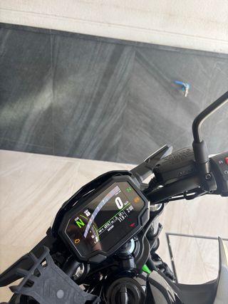 Kawasaki Z650 2023 - 4000km - PRACTICAMENTE NUEVA