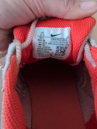 Zapatillas Nike Naranja y Rosa