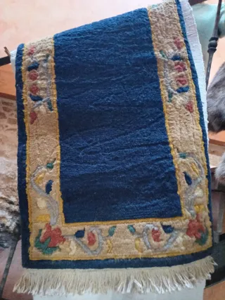 3 Tappeti di lana blu e beige identici