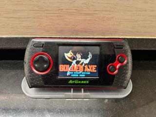 Console Atgames Game Gear e Nintendo 2DS