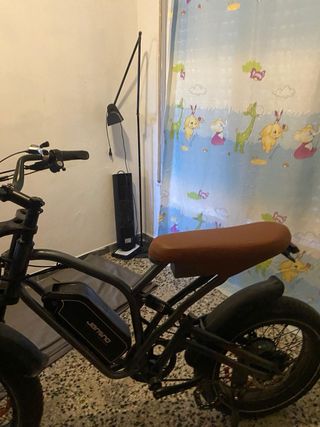Bicicleta Eléctrica Negra