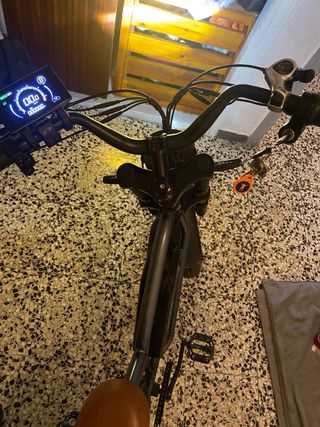 Bicicleta Eléctrica Negra