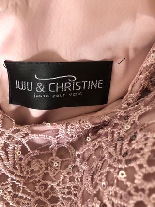 Vestido de fiesta largo color rosa  con encaje.