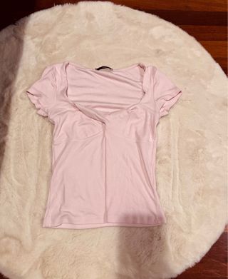 Top Mango escotado rosa pastel