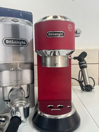 Cafetera DeLonghi Dedica Style Roja
