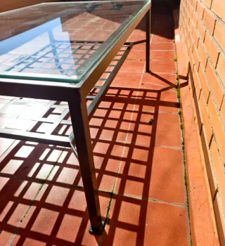 Mesa baja cristal y metal