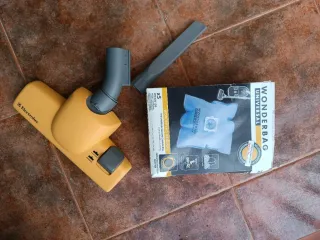 Aspiradora Electrolux Clario 1600W con bolsa