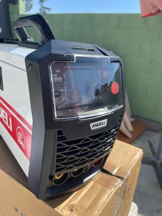 Soldadora ANDELI LED MIG-250 Inverter