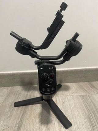 FeiyuTech Scorp-C gimbal 3 ejes + trípode