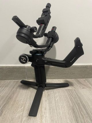 FeiyuTech Scorp-C gimbal 3 ejes + trípode