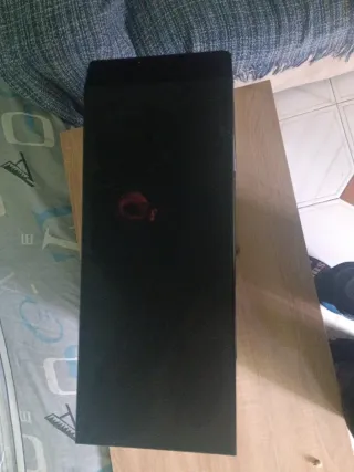 Torre di Computer Nero e Argento