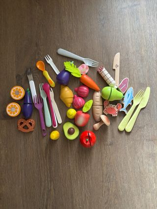 Cocinita infantil roja