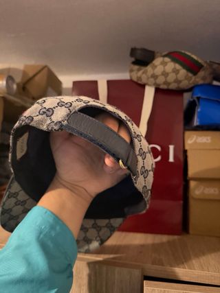 Gorra Gucci Beige con Rayas Rojas y Azule Talla S