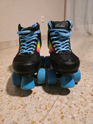 Patines de ruedas con ruedas azules