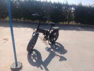 Bicicleta Eléctrica Engwe Negra