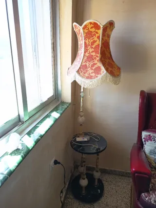 Lampada da terra floreale vintage