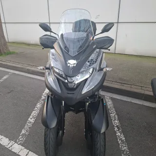 Yamaha Tricity 300cc 5700e