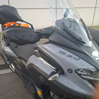 Yamaha Tricity 300cc 5700e