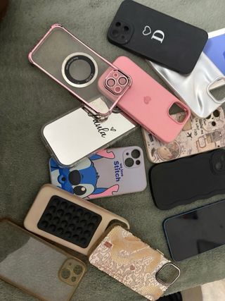 iPhone 13 Blu + 10 custodie