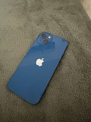 iPhone 13 Blu + 10 custodie