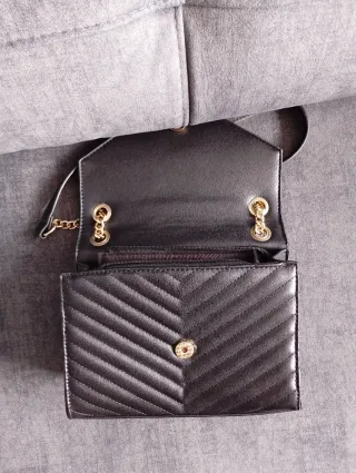 Bolso YSL Negro Cadena Dorada
