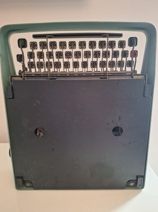 VINTAGE anni 60 - Macchina da scrivere Olivetti