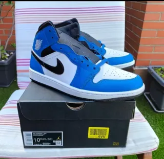 Jordan 1 Mid Royal Blue 44.5 Eur.