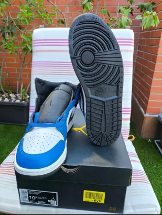 Jordan 1 Mid Royal Blue 44.5 Eur.