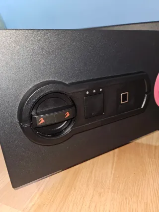 Caja Fuerte Amazon Basics Huella Dactilar