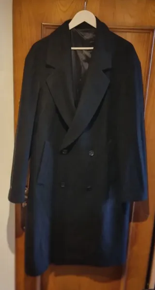 Abrigo de lana negro