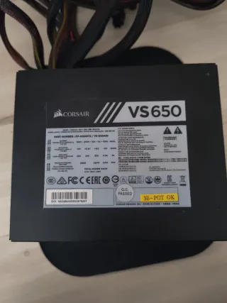 Fuente de alimentación Corsair VS650 650W