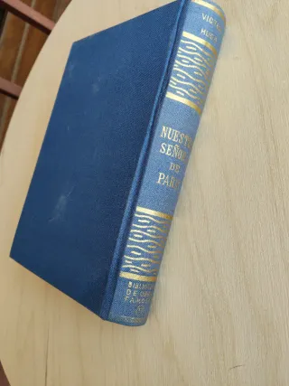 Libro "Nuestra señora de Paris" de Víctor Hugo