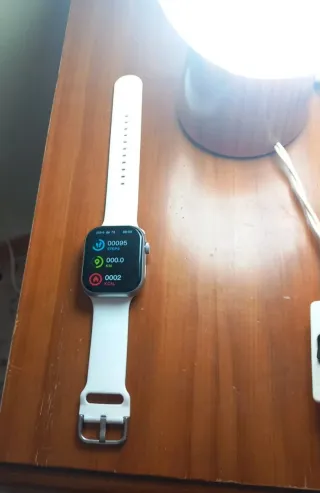 Reloj Inteligente Plata y Blanco