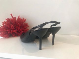 Zapatos tacón destalonado La Strada negros