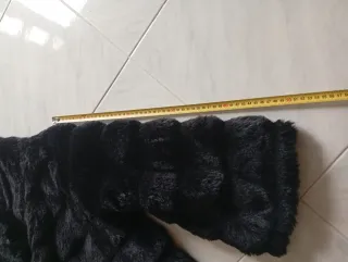 Pelliccia sintetica nera