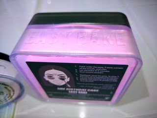 POLVOS SELLADORES HUDA, ANASTASIA Y KRASH