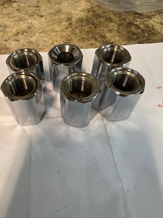 6 tuercas cromadas hexagonales