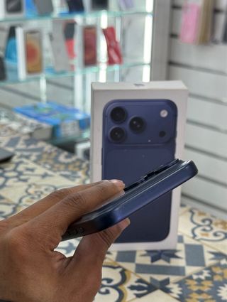 iPhone 17 Pro 256GB batteria 100%