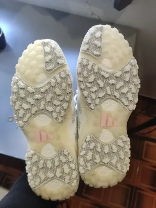 Zapatillas Adidas Blancas y Rosas