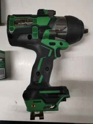 Llave de impacto Hikoki 36v con bateria y cargador