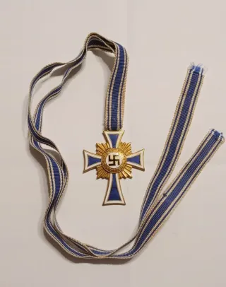 Militaria Cruz de Mãe alemã Wehrmacht Ouro nível I
