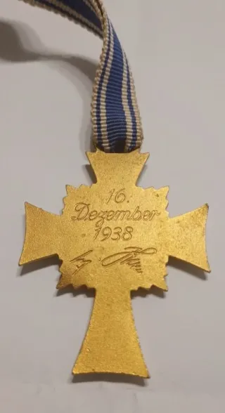 Militaria Cruz de Mãe alemã Wehrmacht Ouro nível I