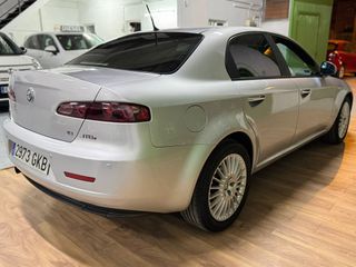 Alfa Romeo 159 1.9 JTDM 150 CV DISTRIBUCION NUEVA