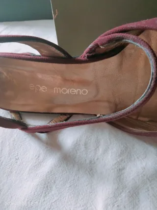 Zapatos de salón Pepe Moreno granate