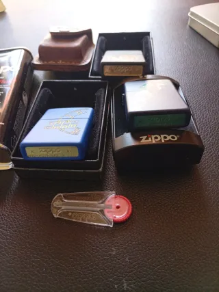 Lote Zippo: Isqueiros e Acessórios