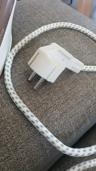 Plancha Rowenta 2400W para reparar con poco uso