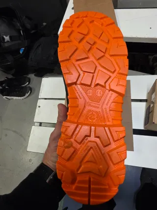 Zapatos de seguridad SWG talla 44. NO HAGO ENVÍOS