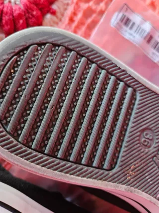 Zapatillas Vty Negras y Blancas